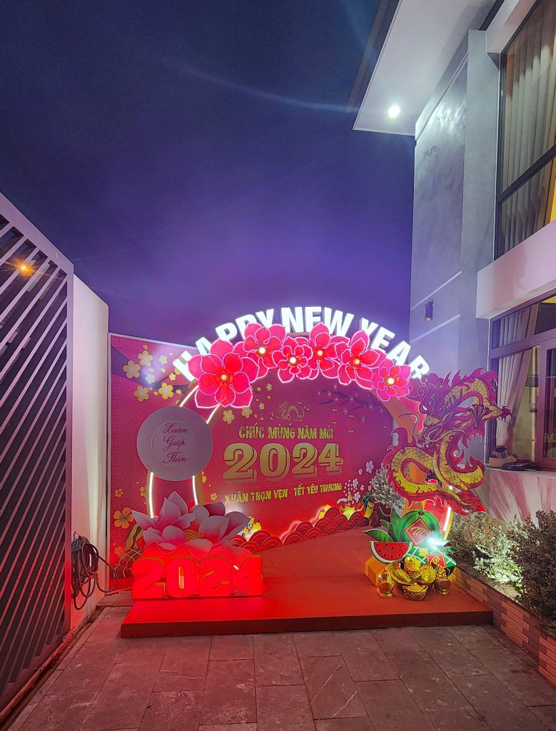 Biểu cảnh chào xuân
